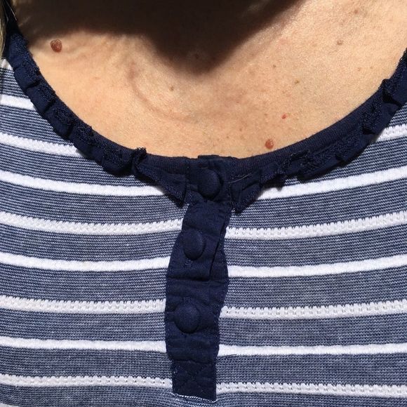 H&M Shirt Womens Navy Blue White Striped Size Small - Picture 5 of 6